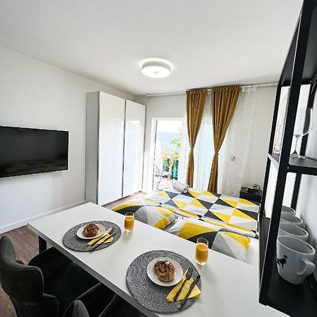 San-Studio Apartment Dugi Rat Dış mekan fotoğraf