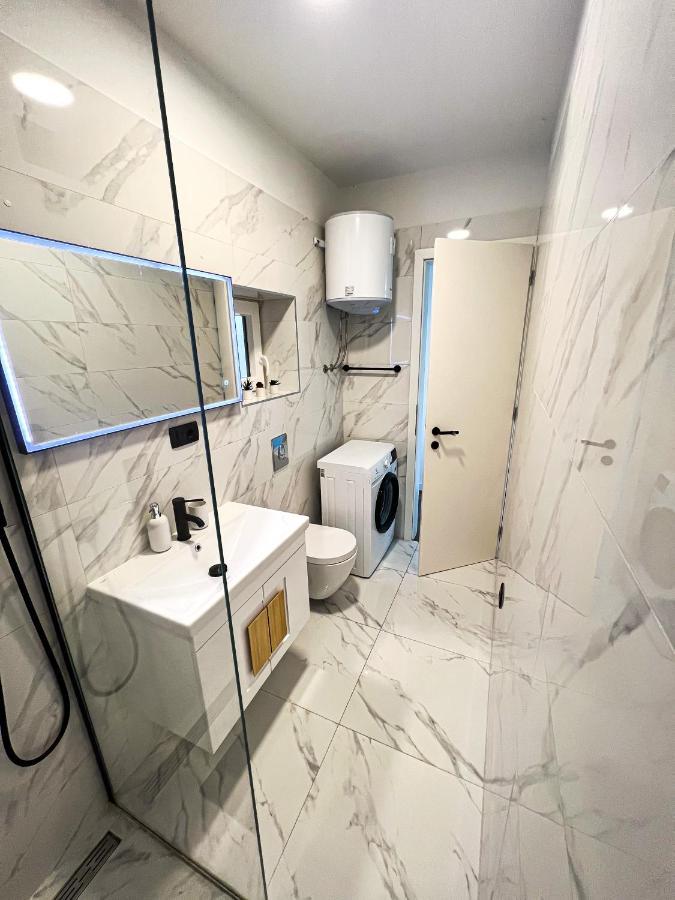 San-Studio Apartment Dugi Rat Dış mekan fotoğraf